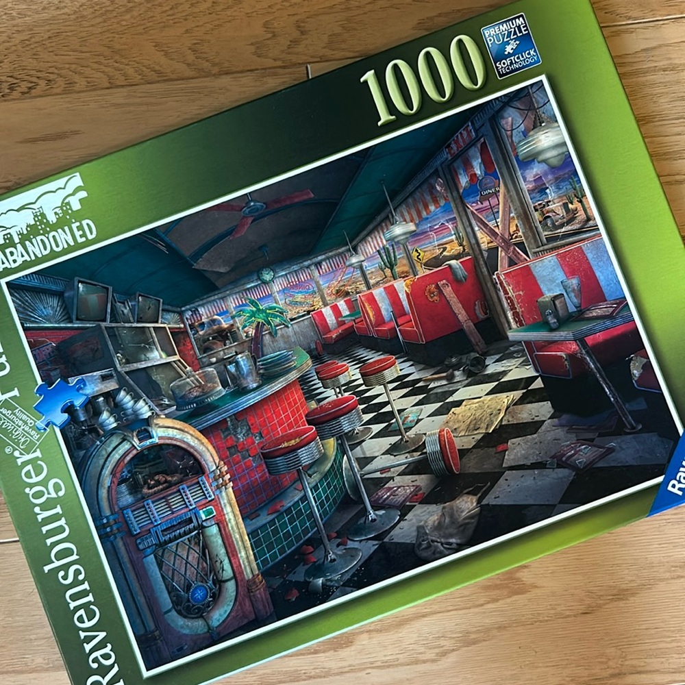 Jigsaw Puzzle: Decaying Diner